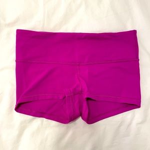 LULULEMON SZ 6 BIKER SHORT